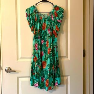 Pineapple dress. On or off the shoulder. Has pockets.
